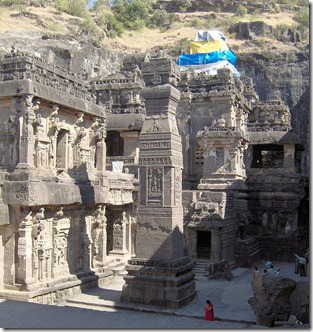 565px-Ellora_Kailash_temple_overview