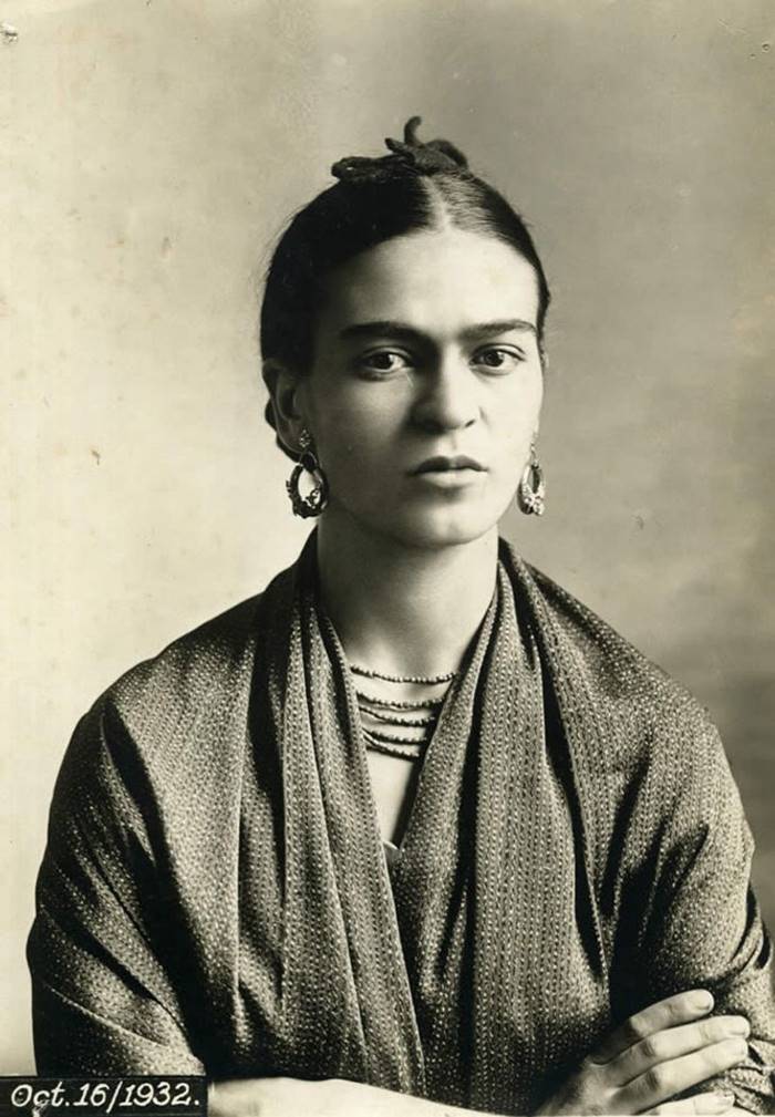 Frida Kahlo Photos, Frida Kahlo Rare Photos, Photos of Frida Kahlo, Frida Kahlo Photographs, Mexican artist Frida Kahlo Rare Photos, frida pictures