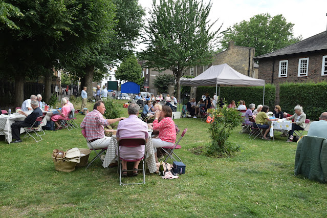 St Paul's Opera's Summer opera picnic at St Paul's Church, Clapham