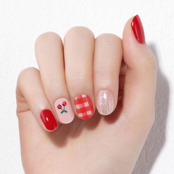 cute short nail designs