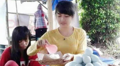 Gadis Penjual Pecel Mirip Nabilah JKT48