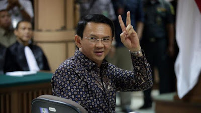 AGEN POKER - Ahok Minta Masyarakat Percayakan Djarot Pimpin DKI Jakarta Daripada Yang Lain