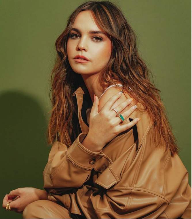 Bailee Madison - Height, Age, Birthday, Family, Bio, Facts, And Much More.