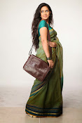 Avika Gor Glamorous photos in saree-thumbnail-4