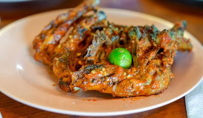 Kuliner Khas Lombok: Pedasnya Ayam Taliwang