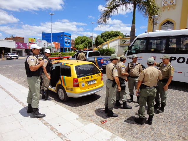 PM INTENSIFICA BLITZ EM TODA A CIDADE DE BOM CONSELHO