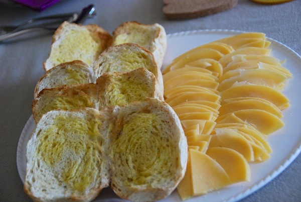 Pan De Sal with Queso de Bola ♥