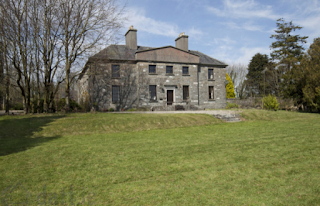 http://www.daft.ie/sales/farragh-house-mullingar-westmeath/1067088/