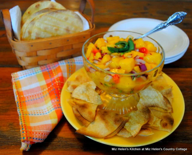 Mango Salsa at Miz Helen's Country Cottage