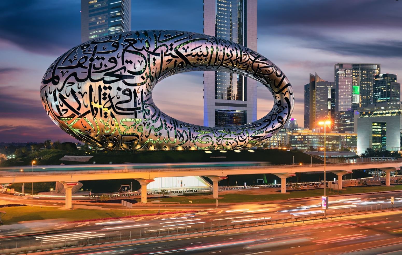الإمارات UAE تمتلك عوامل رئيسية تعزز جاذبية القطاع السياحي في موسم الصيف