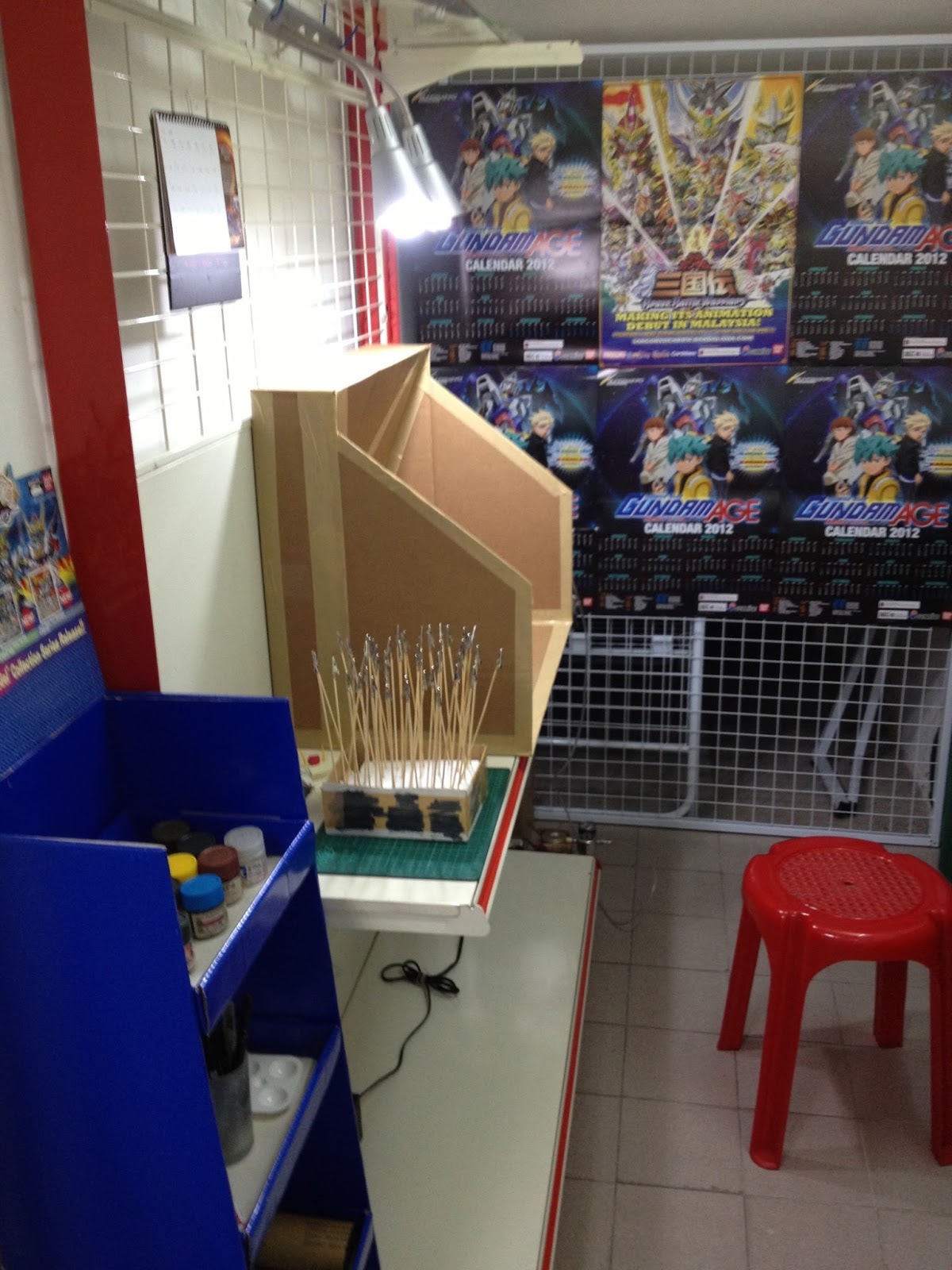 DeToyz Shop: DIY a new spray booth