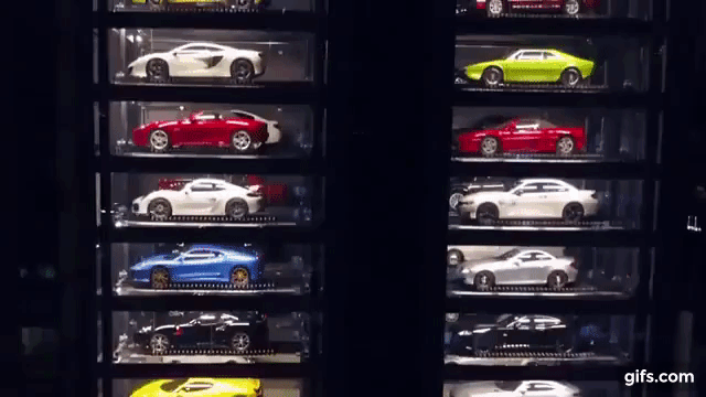 スーパーカーを自動販売機で購入できる シンガポールのスーパーカーショールーム 本物 Re Sound To Mind スーパーカーを自動販売機で購入できる シンガポールのスーパーカーショールーム 本物 Re Sound To Mind
