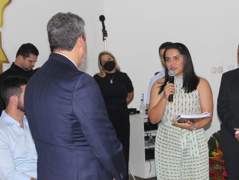  Vanessa Maia entrega demandas de Pedreiras ao presidente da Câmara Federal