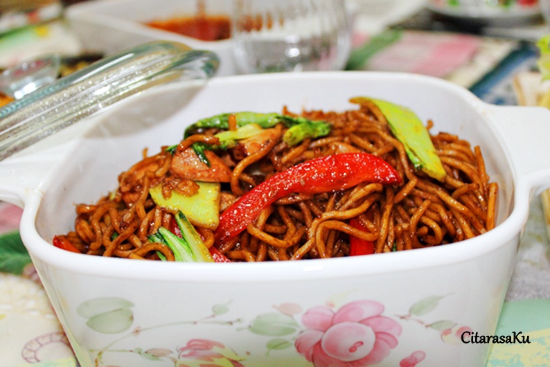 Catatan harian dunia masakan: Mee goreng ayam