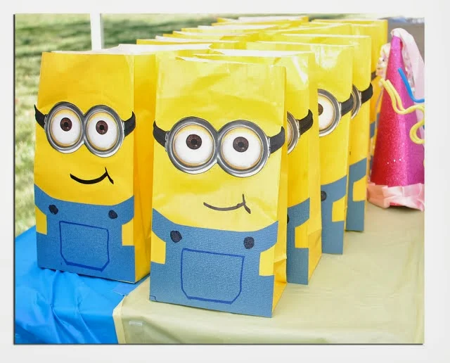 Minions Party Bags. 