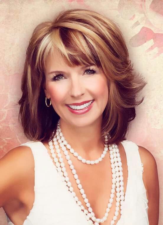20 PERFECT HAIRSTYLES FOR WOMEN OVER 50 valemoods
