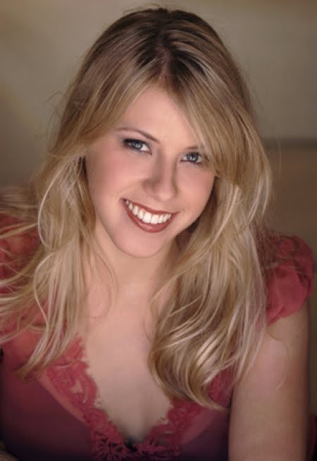 jodie sweetin engagement ring picture. jodie sweetin then and now.