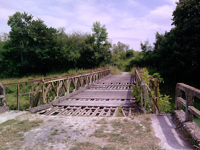 Pont sur le canal de la Marne à l'Aisne