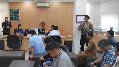 Sat Pam Obvit Polres Samosir Laksanakan Pengamanan Objek Vital Kantor Perbankan