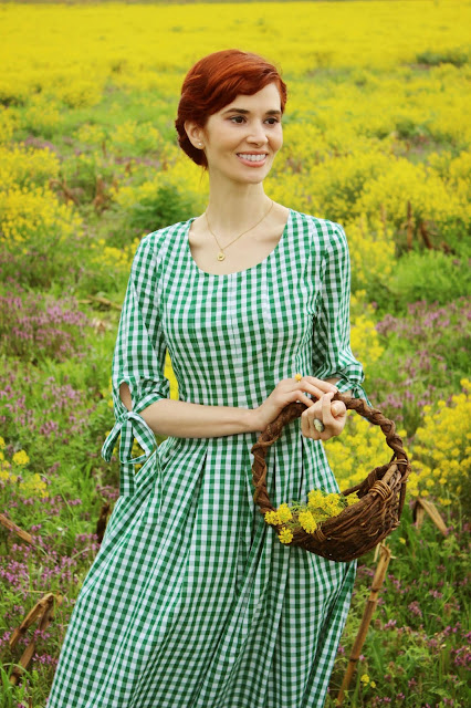 Knotted Cuff Fit and Flare Green White Gingham Sundress from SheIn