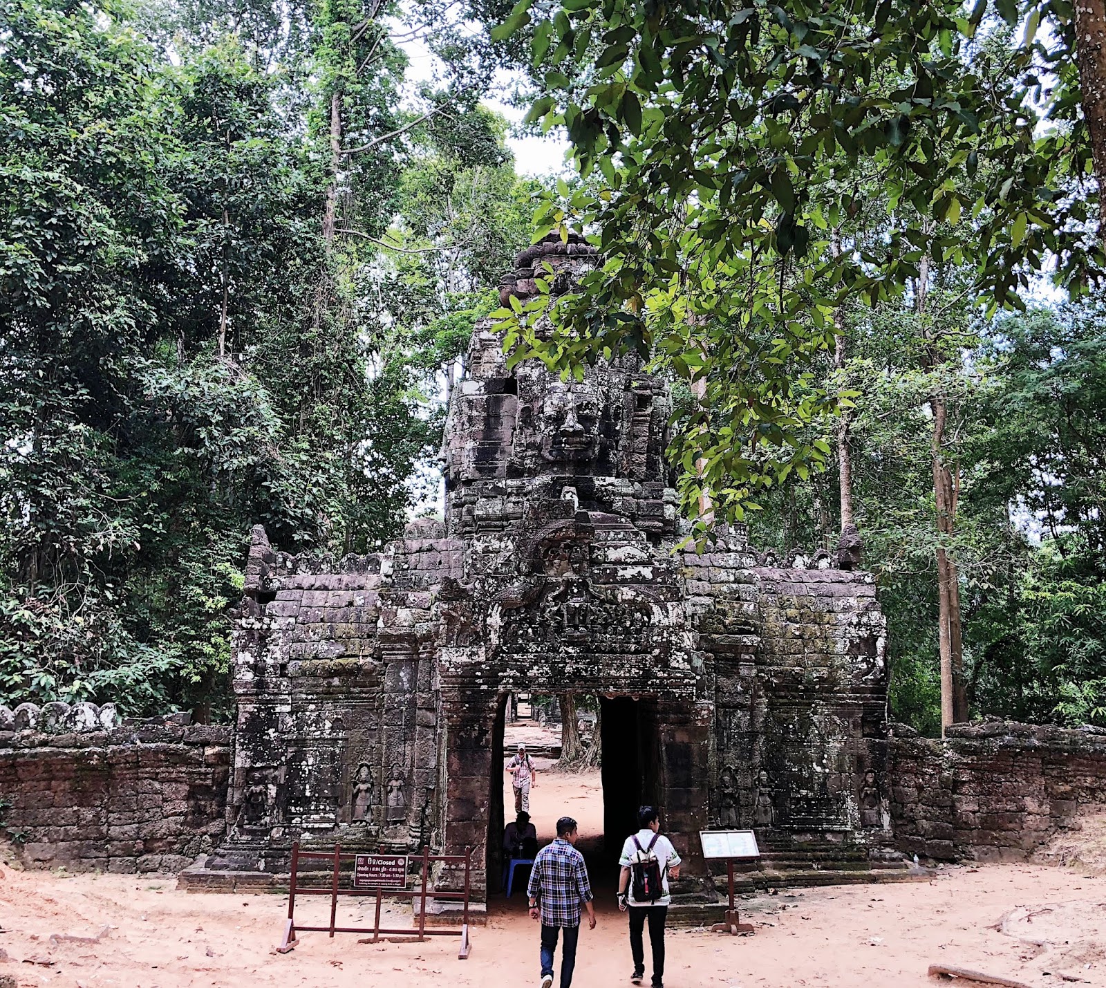 Entry to Ta Som Temple