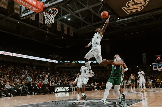 The UCF Knights Men’s Hoops Survives Florida A&M, 69-56