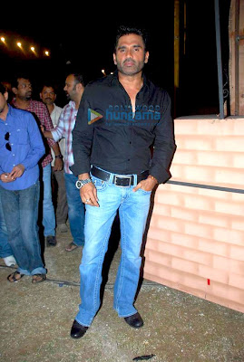 Anil Kapoor, Suniel Shetty and Sonu Sood at Comedy Circus Grand Finale