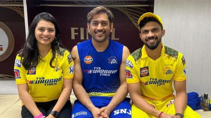 Ruturaj Gaikwad with his wife and MS Dhoni