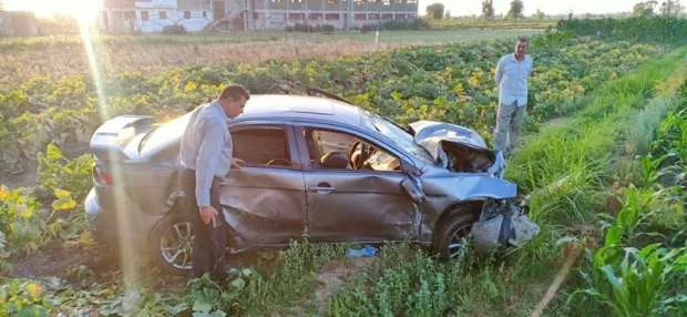 مصرع شخص إثر اصطدام جرار زراعى بسيارة ملاكى بمركز شربين بالدقهلية