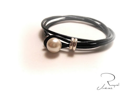 PULSERA CUERO CON PERLA