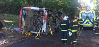 Araucanía: A 11 suben los fallecidos y 17 heridos tras volcamiento de Bus que circulaba con delegación de funcionarios municipales y adultos mayores del Cesfam de Tirúa