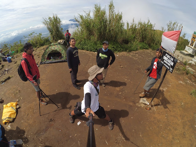 PENDAKIAN GUNUNG UNGARAN via BASECAMP MAWAR