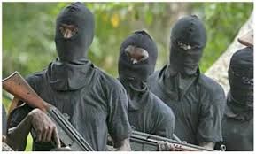 Following a threat to kidnap Buhari, terrorists attack presidential security personnel