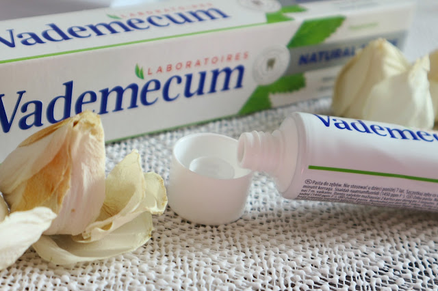 Vademecum Natural White