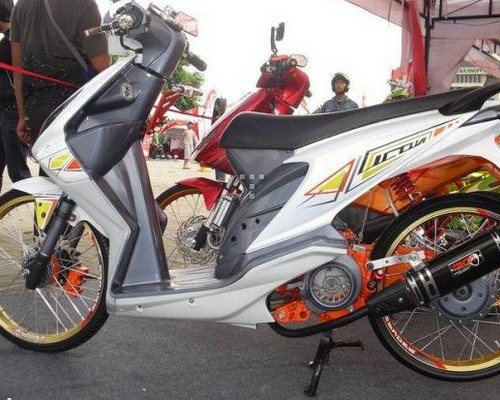 11 Foto modifikasi  motor  beat  fi sederhana simple 