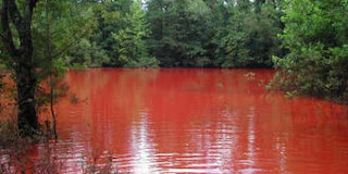 danau merah