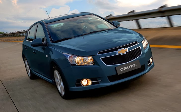 Chevrolet Cruze Sport 6 é na Rumo Norte - Azul Macaw (Cor Metálica)
