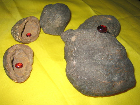 BATU "JAUSYAN KABIR" (BATU DI DALAM BATU)  RARE ITEMS