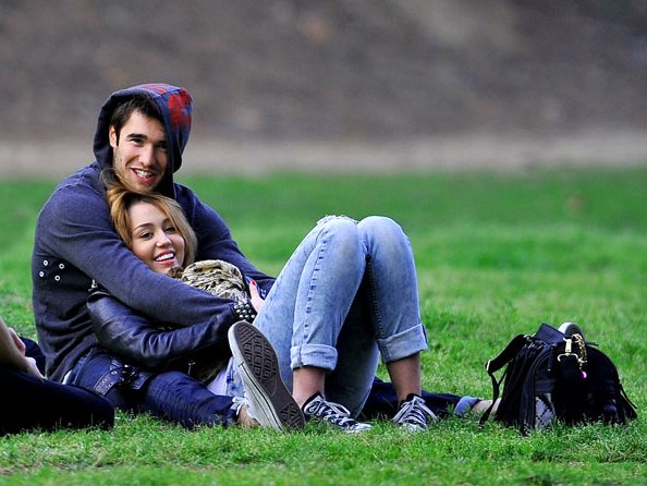 josh bowman and miley. Miley Cyrus and Joshua Bowman: