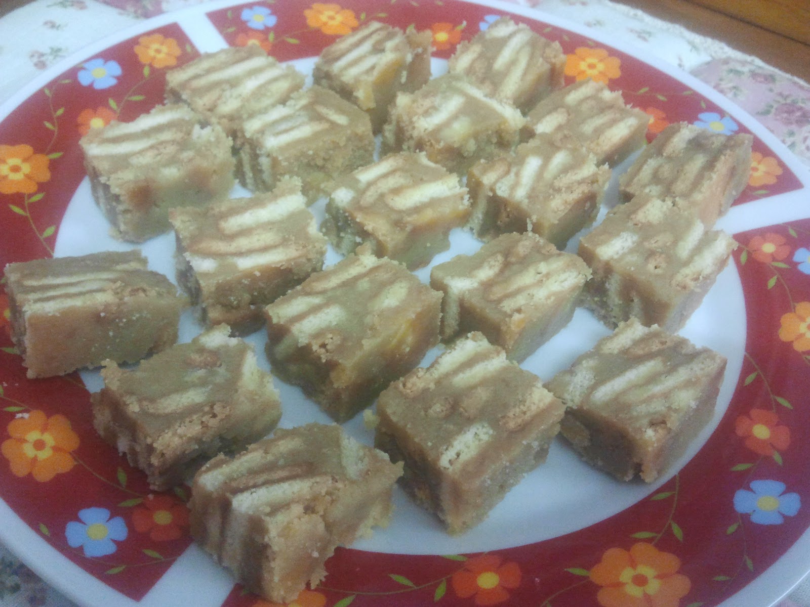 Qaliff Qaseh Seindah Suria: Kek Batik Horlick yummmmy!!
