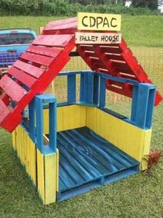  casita de juegos con palets