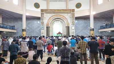 Masjid Raya Hingga Masjid Dalam Gang Gelar Salat Gaib dan Doa Bersama untuk Eril