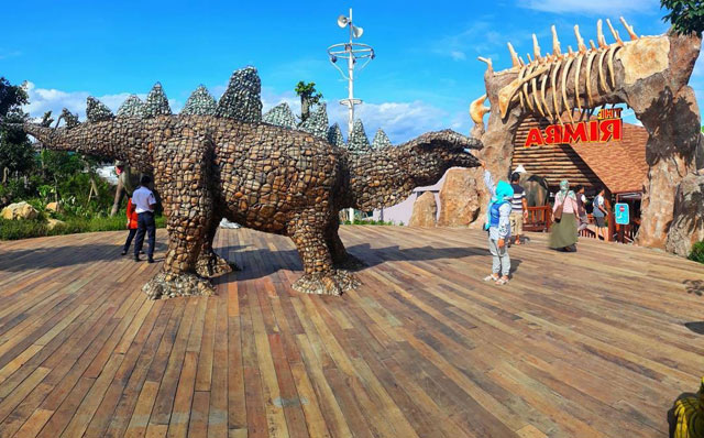 Dino Park Terbesar di Indonesia 