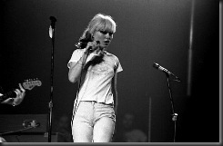 Blondie_(Debbie_Harry)_One