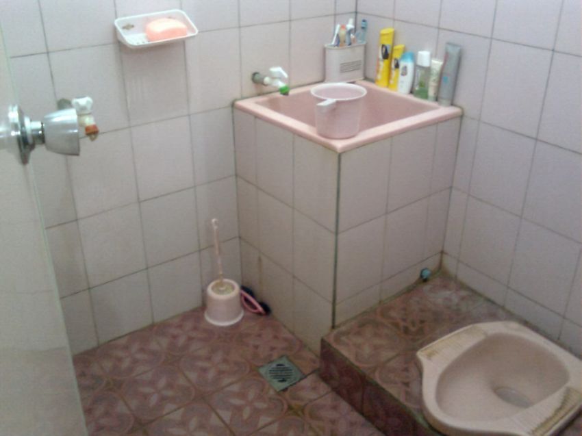  Desain  Kamar  Mandi  Kloset Jongkok  WC Jongkok  