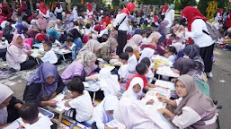 Kantor Bupati Dharmasraya Dipenuhi 1.500 anak usia dini Dalam kegiatan Hari Anak Nasional (HAN) yang ke-39