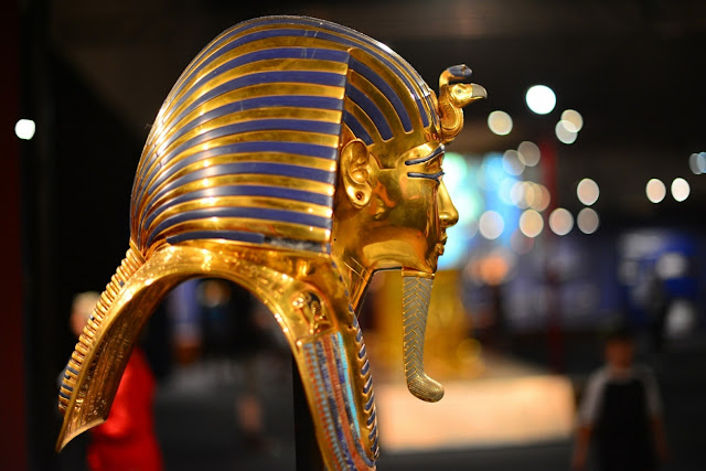 Маска фараона Тутанхамона из его гробницы