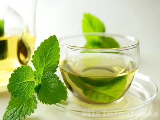 Beneficios del té verde con menta