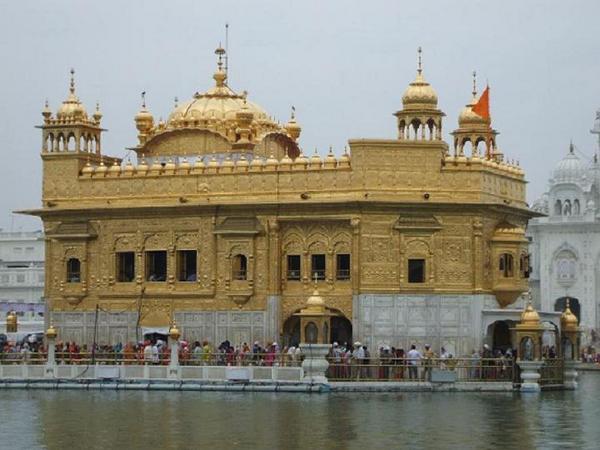 golden temple wallpaper free download. Of Amritsar Golden Temple