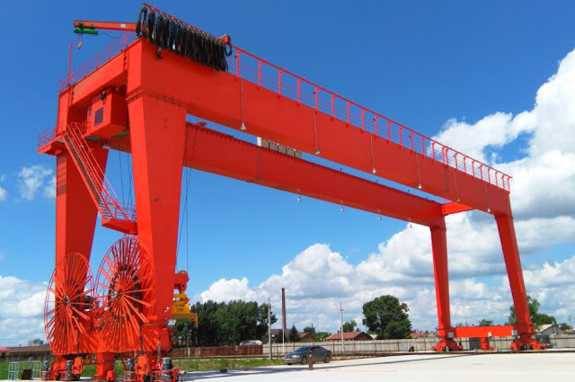 Automated Rail-Mounted Gantry Cranes